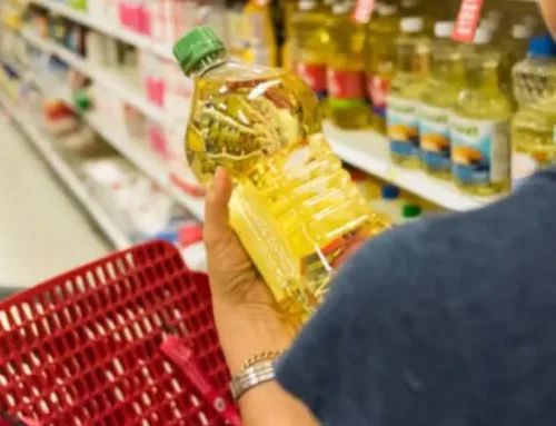 Los supermercados limitan ya la venta de aceite de oliva: Carrefour sólo permite 2 unidades por persona